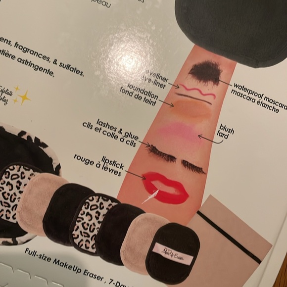 The Original Makeup Eraser Cloths & Laundry Bag - Picture 7 of 10